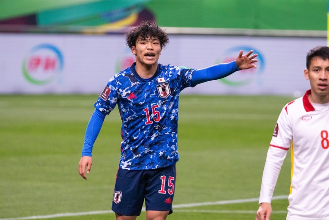 【悲報】旗手怜央さん…ベトナム相手にロストしまくってたけど…の画像